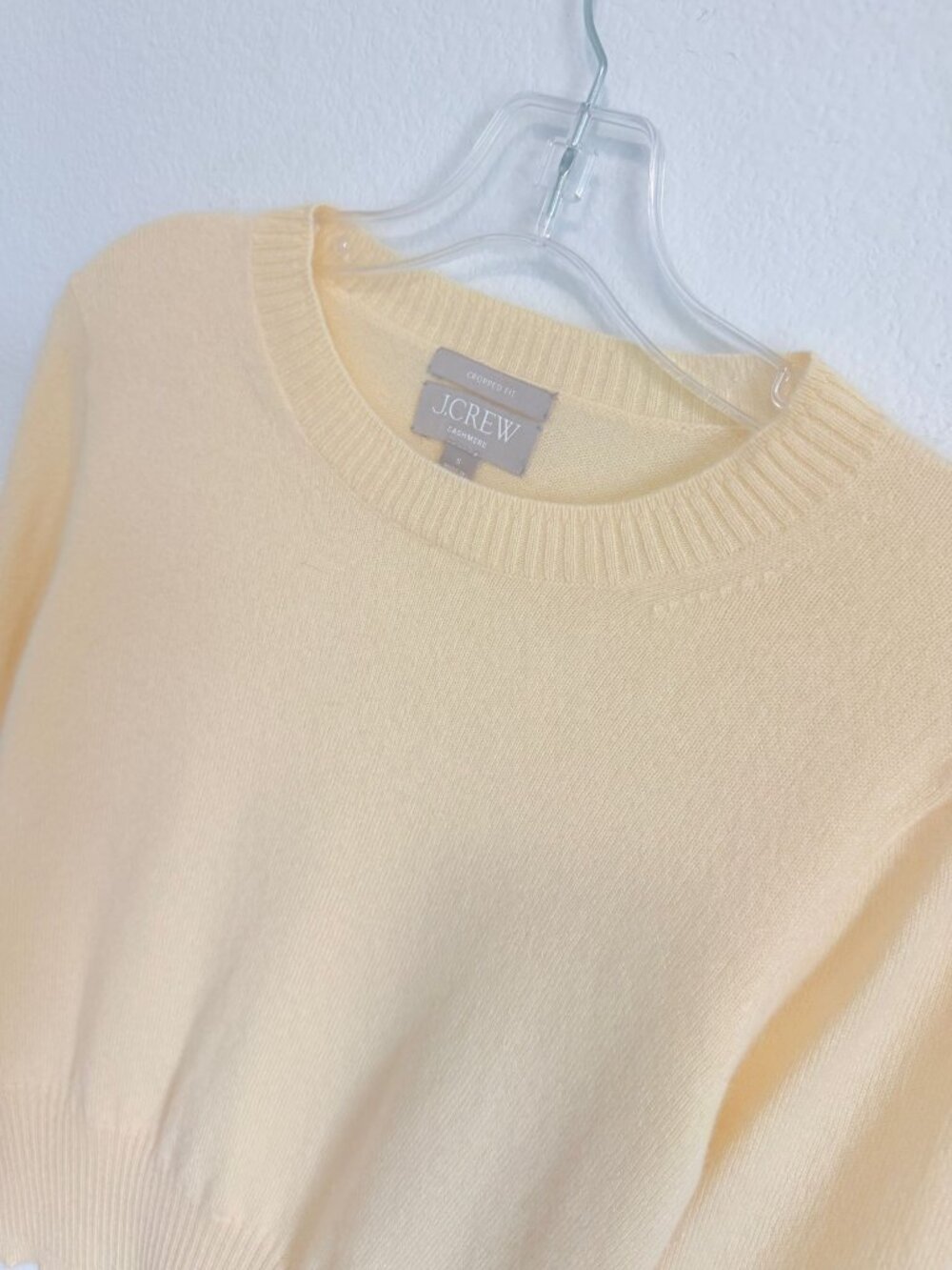 J. Crew 100% Cashmere Long Sleeve Round Neck Yellow Pullover Sweater Size S - Picture 5 of 7